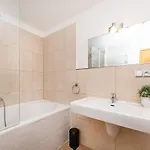 Διαμέρισμα Amazing 3-bedroom And Terrace Overlooking Tv Tower