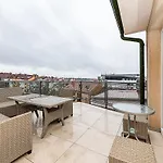 Amazing 3-bedroom And Terrace Overlooking Tv Tower