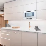 Διαμέρισμα Amazing 3-bedroom And Terrace Overlooking Tv Tower