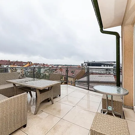 Amazing 3-bedroom And Terrace Overlooking Tv Tower