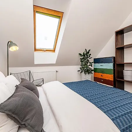 Amazing 3-bedroom And Terrace Overlooking Tv Tower