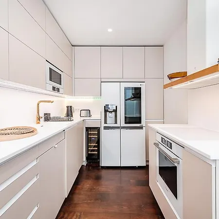 Amazing 3-bedroom And Terrace Overlooking Tv Tower * Praga