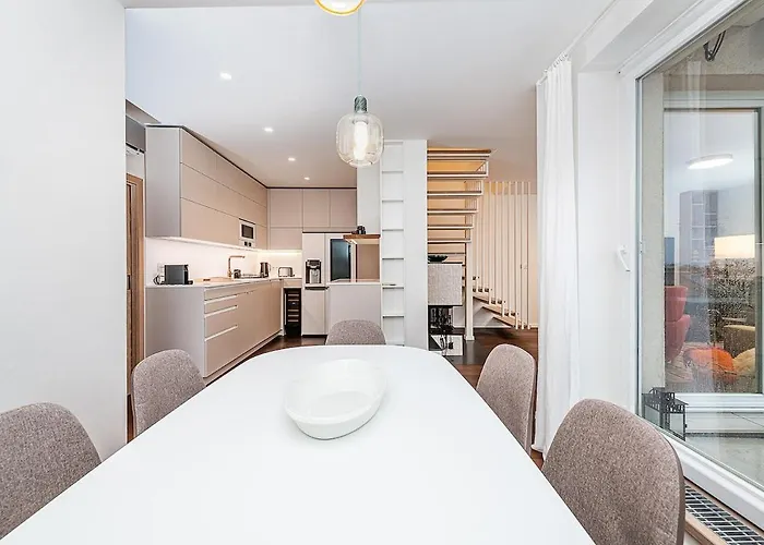 Apartment Amazing 3-bedroom And Terrace Overlooking Tv Tower *