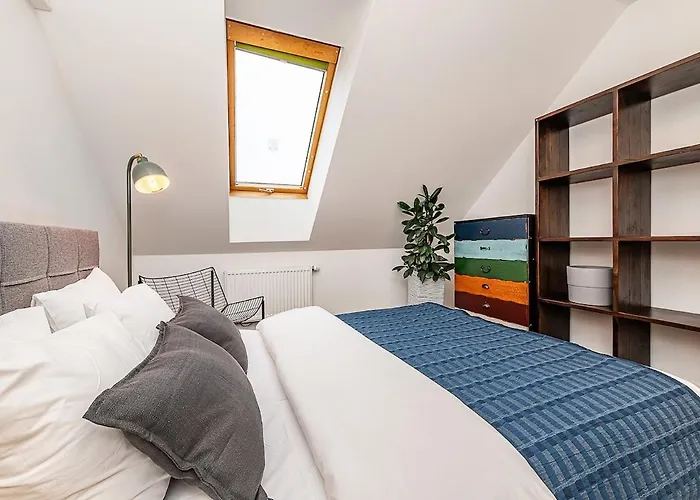 Amazing 3-bedroom And Terrace Overlooking Tv Tower
