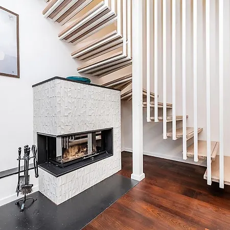 Apartment Amazing 3-bedroom And Terrace Overlooking Tv Tower